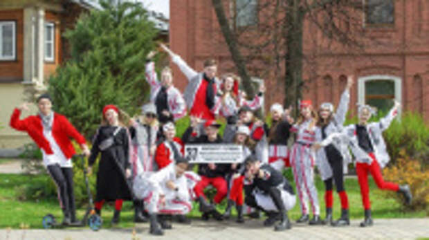 Коллективу студии мод «Театр образа» из Шуи присвоено звание «Заслуженный коллектив народного творчества»