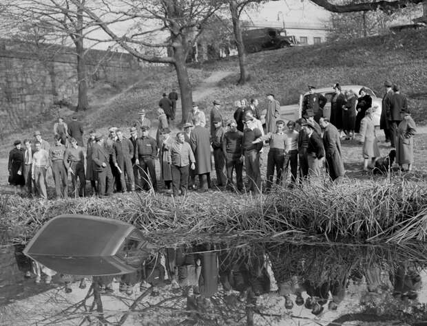 Трагичные и нелепые автомобильные аварии Бостона в 1930-х годах. Фотограф Лесли Джонс