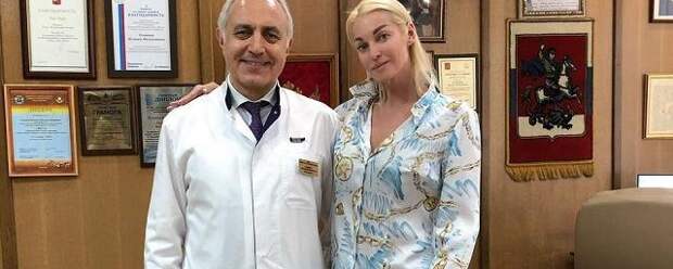 Анастасия Волочкова попала в больницу с упадком сил и истощением
