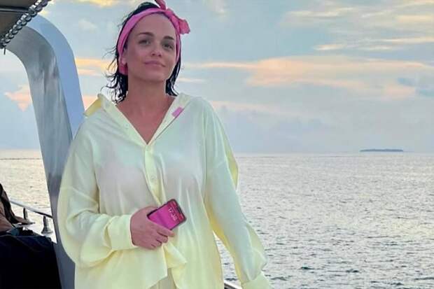 «Бабка бросила пить!»: Слава завязала с алкоголем после скандального концерта в Пензе