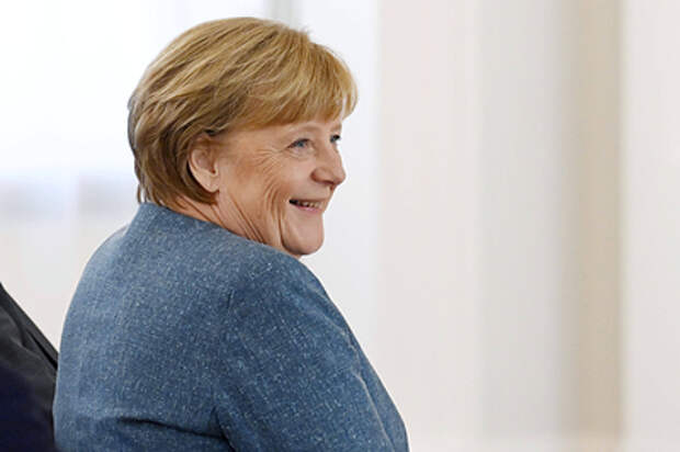 Меркель вновь назвала рецепт мира в Европе: "Только при участии России"