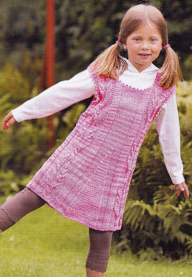 Вяжем девочкам 10 лет. Вязаное платье для девочки. Вязаный сарафан для девочки. Вязаное платье для девочки 10 лет. Вязаная девочка.