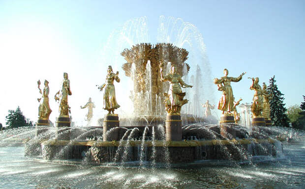 10 самых знаменитых фонтанов в мире