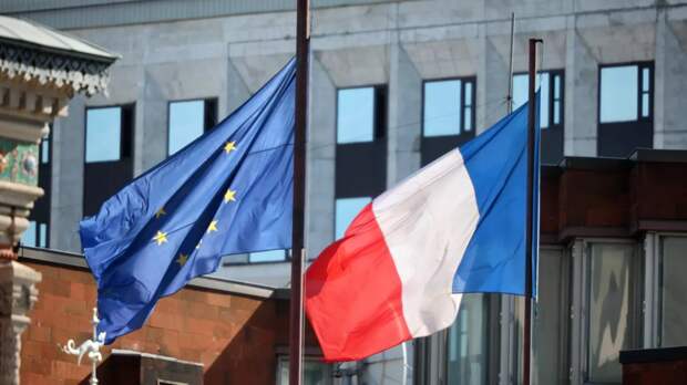 Bloomberg: досрочные выборы во Франции могут подорвать поддержку Украины