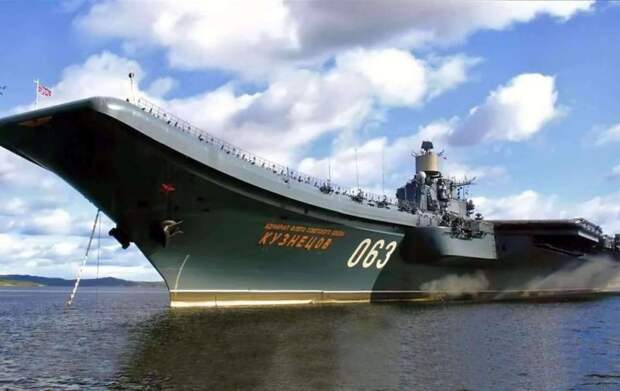 Картинки по запросу крейсер адмирал кузнецов
