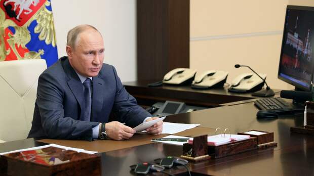 Путин призвал сделать систему социальной защиты более современной 