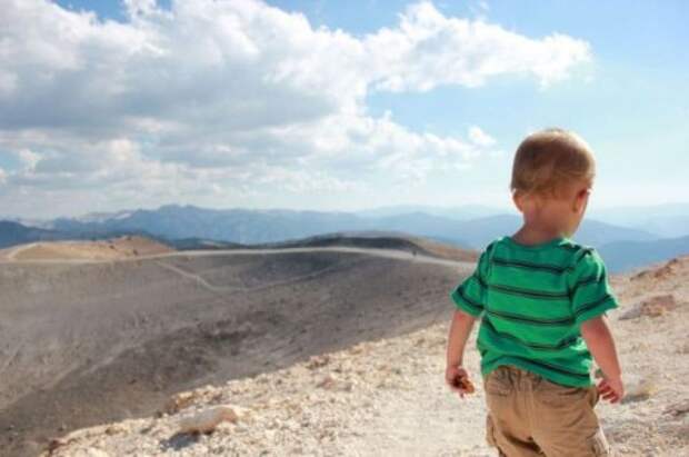Самый путешествующий 2-летний малыш Бодхи Беннетт (27 фото)