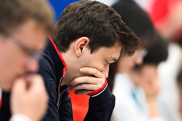 Гроссмейстер Есипенко сыграл вничью в 12-м раунде турнира претендентов