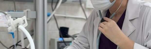 В Алматы врачи выходили новорождённого, весом чуть больше килограмма