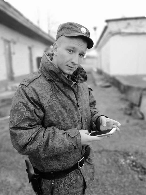 В Севастополе простились с бойцом СВО Романом Кронштаповым