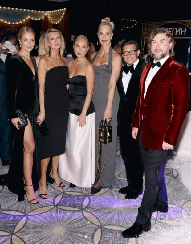 Виктория Манасир, Виктория Борисевич, Марина Руднева, Дарья Лисиченко, Антон Борисевич, Станислав Лисиченко