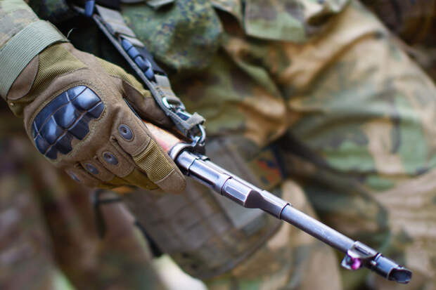 Глава МО Молдавии Носатый: ВС страны поэтапно откажутся от автоматов Калашникова