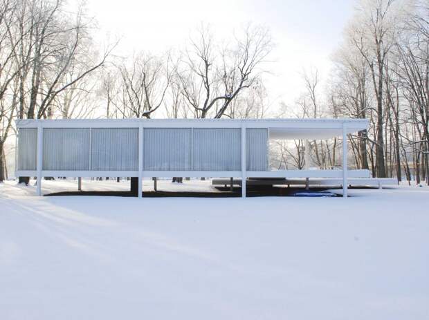designed-by-mies-van-der-rohe-the-farnsworth-house-near-plano-illinois-is-the-epitome-of-modernist-elegance