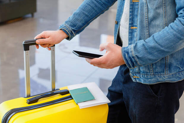 В Госдуме предложили запретить продажу алкоголя в аэропортах