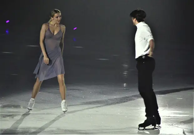 Ледовое шоу "Влюбленные в фигурное катание"
