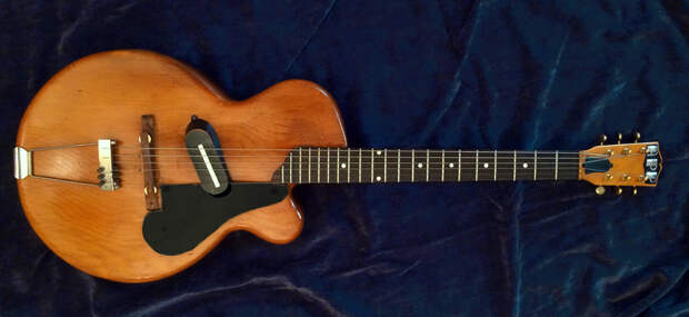 O.W. Appleton App Guitar