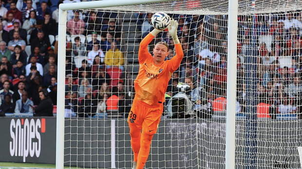 Сафонов не попал в число номинантов на приз лучшему вратарю сезона в Лиге 1