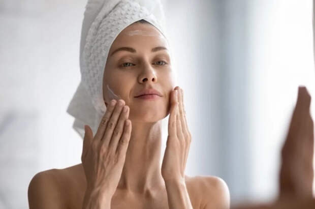 Врач Ильчук заявила, что косметика с кислотами может быть опасна зимой