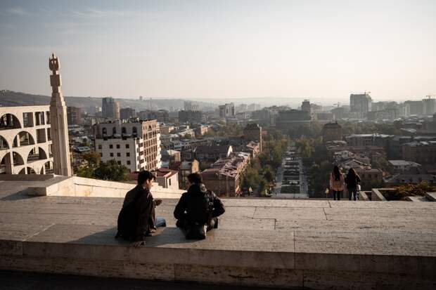 Армении указали на вызовы в отношениях с Россией из-за сближения с Западом