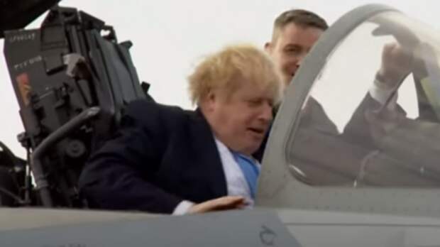 «Будет оцеплен Киев»: Джонсон заявил о планах Москвы затеять крупнейшую с 1945 года войну в Европе и пригрозил усилением НАТО