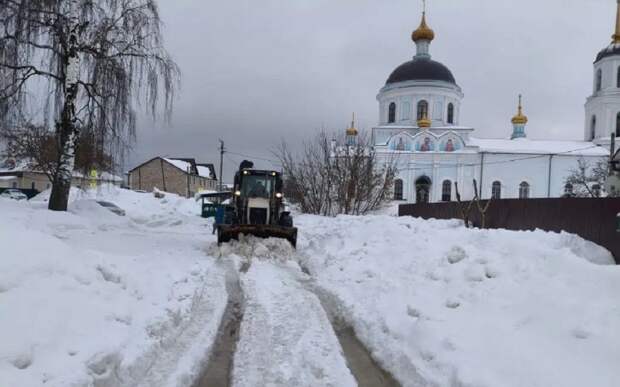 «Неидеально, но…» : в Солотче очистили от снега восемь дорог