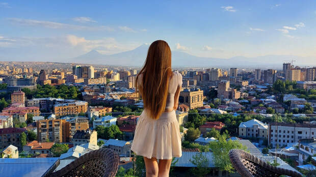 Эксперт Шелехова назвала Минск и Ереван самыми бюджетными городами для туристов
