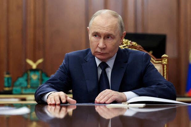 Путин поинтересовался о состоянии здоровья пострадавшего из-за атаки БПЛА чиновника