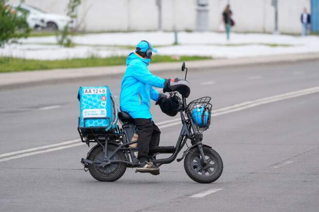 В Москве умные камеры начали фиксировать самокаты и велосипеды на дорогах