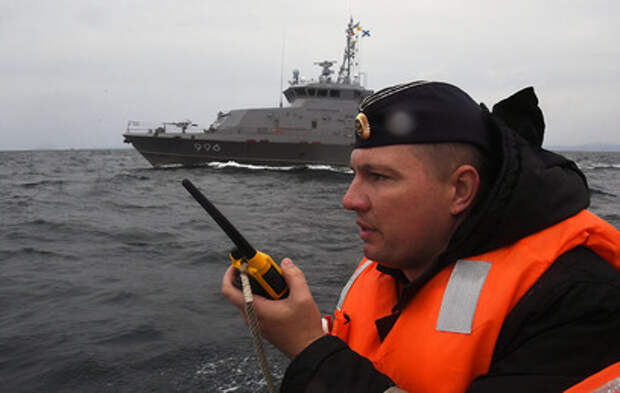 Иран и Россия проведут совместные военно-морские учения