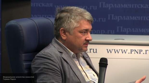 Ищенко назвал виновного в распродаже государственного имущества Украины