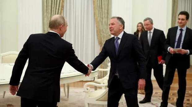 «Забирают под себя»: почему Москва готова выделить деньги на восстановление