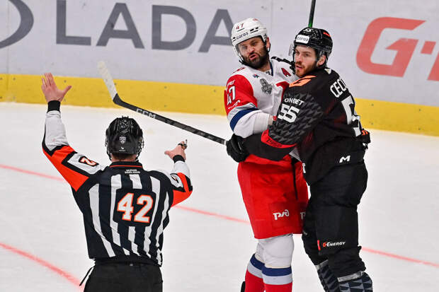 Бенефис Радулова и невероятный камбэк: перевернет ли «Локомотив» серию с «Авангардом»?