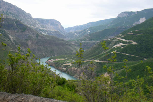 Сотрудник метеостанции на вершине остался один без еды и припасов