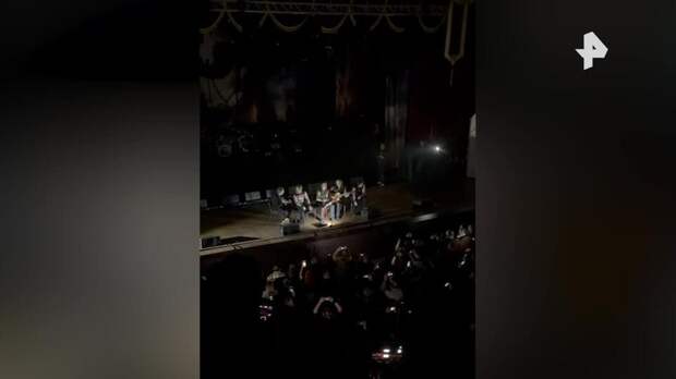 Кипелов продолжил концерт в Белгороде в темноте