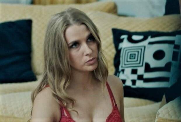 В Петербурге проведут проверку после избиения в пабе актрисы «Онегина» Кулишенко