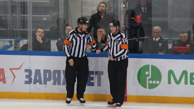 КХЛ запретила арбитрам пользоваться соцсетями