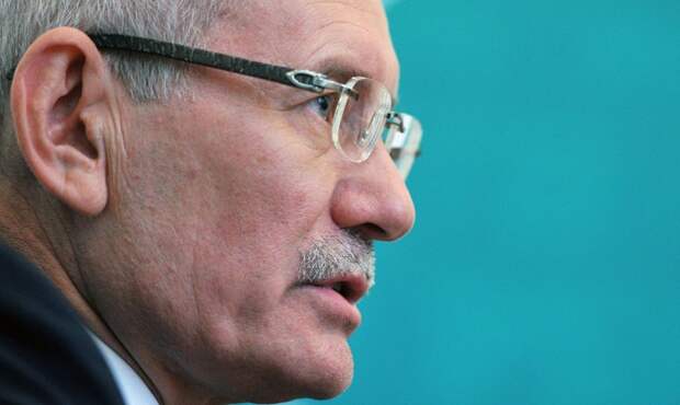 Рустэм Хамитов высказал мнение о "сенсации" про вирус Эбола в Уфе Рустэм Хамитов высказал мнение о "сенсации" про вирус Эбола в Уфе