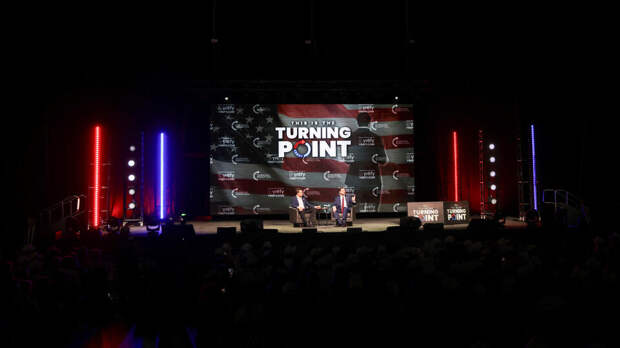 "Иисус Христос не поддерживает геноцид": американцы дважды освистали Вэнса