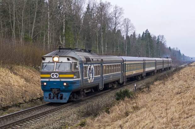 Придется ездить на советских: ЕС отказался финансировать Латвии замену дизельных поездов с российскими двигателями