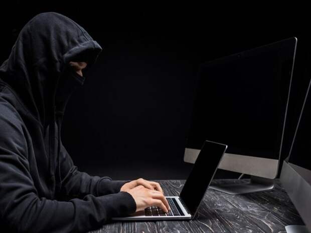 «Он никого ни о чем не просил»: заслуженный артист Александр Яцко стал жертвой мошенников