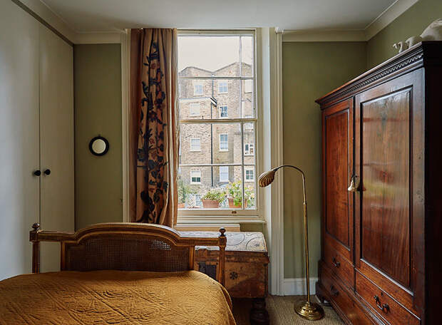 Квартира с антикварной мебелью в таунхаусе 1840 года в Лондоне