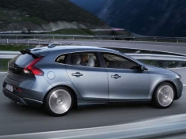 Volvo выпускает на рынок «заряженную» модификацию V40 Volvo выпускает на рынок «заряженную» модификацию V40