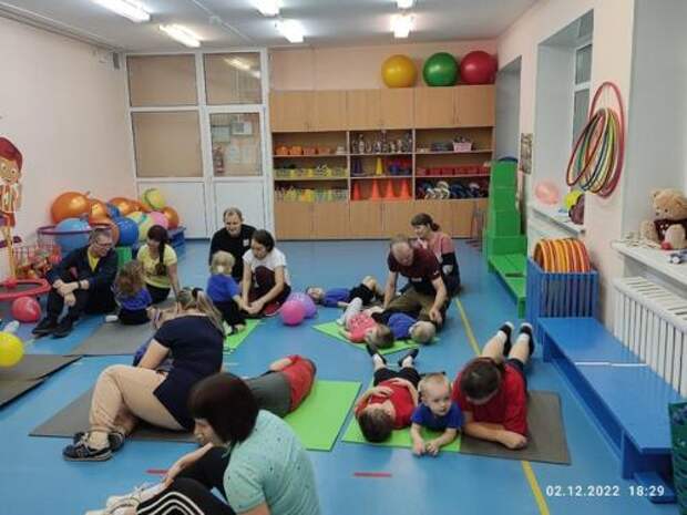 2 декабря в дошкольном учреждении маоу Комсомольская СОШ веселились не только дети, но и взрослые. 01