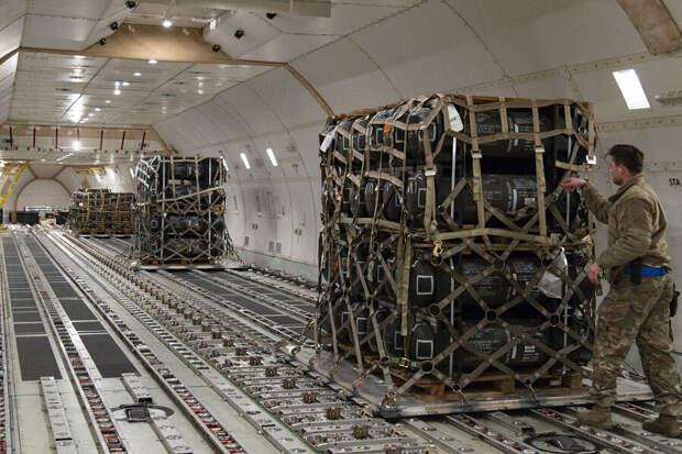 США сообщили о возможных сбоях в поставках оружия ВСУ