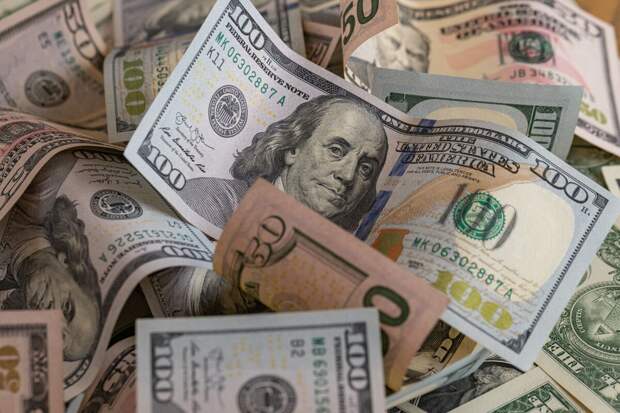 Аналитик Васильев: доллар будет стоить до 80 рублей в ближайшие недели