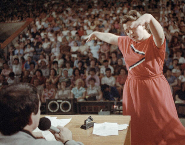 Неистовство на одном из сеансов гипноза, 1989 год